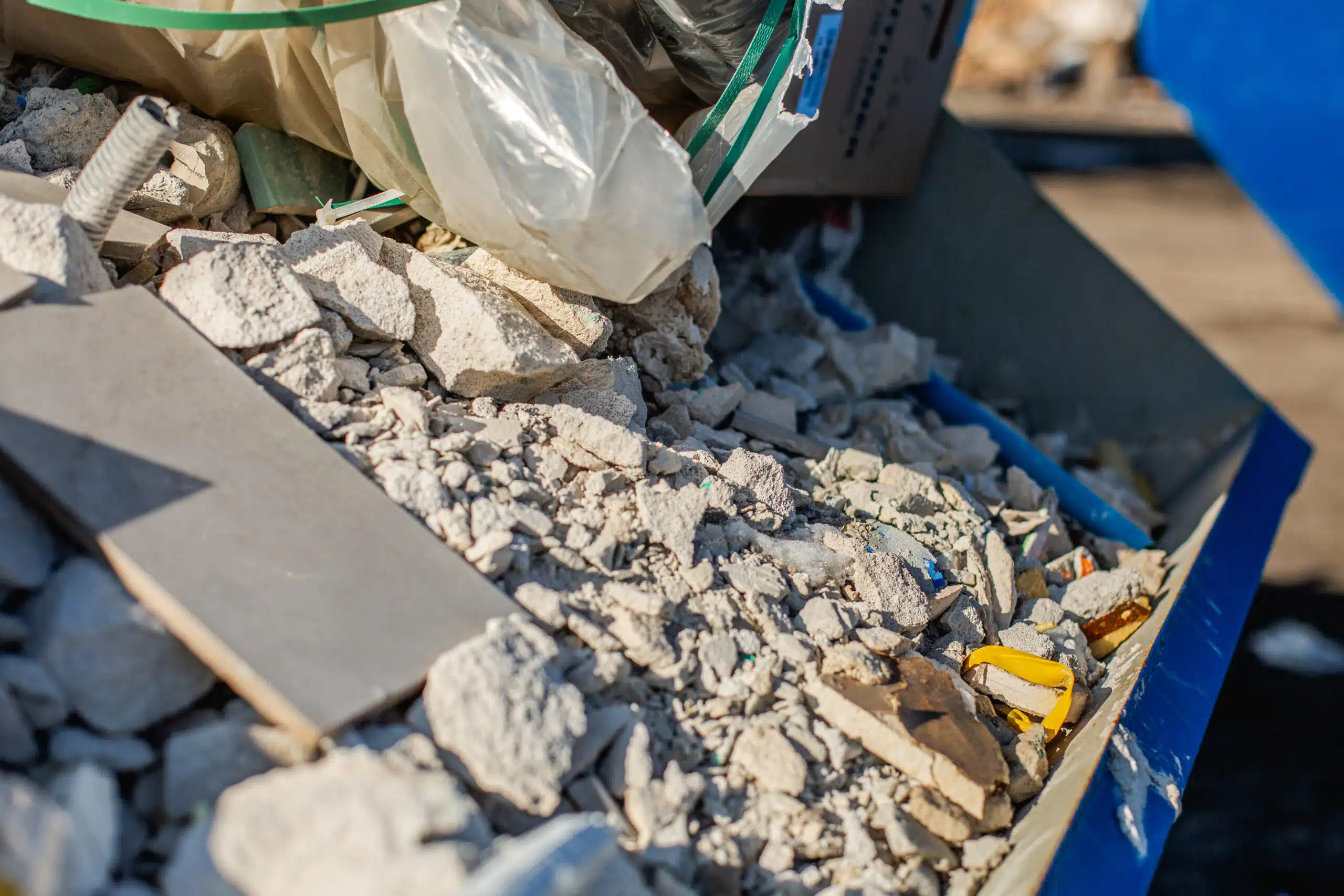 kontener na odpady budowlane